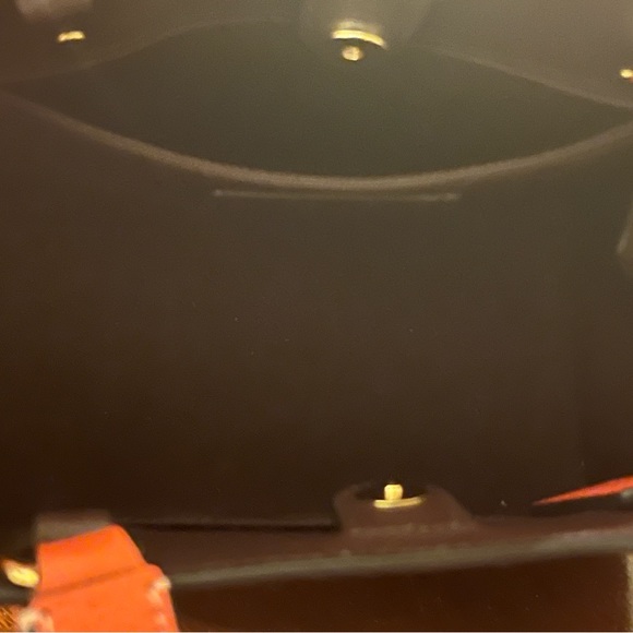 Coach Dempsey 22 Hearts and Stars Handbag with matching wallets - Picture 4 of 4